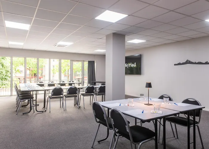Kyriad Hotel Lyon Givors